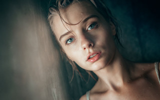 Woman blueeyes darkroom curtain portrait - a curtain behind her free wallpaper for desktop