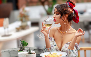 Woman wine food fashion blurry - free vintage wallpaper