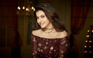 Woman red dress smiling gold - a gold necklace free wallpaper