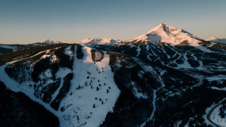 Snowy mountain range clouds starry - a few snow covered mountains free wallpaper