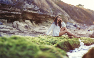 Woman rock river moss cliff - moss free wallpaper