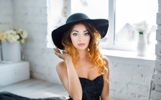 Redhair blackhat blackdress fashion portrait - a white room free wallpaper