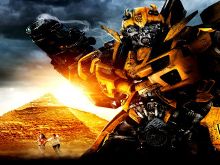 Man woman giant robot desert - assemblage free wallpaper