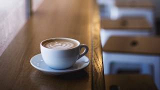 Coffee mug wooden table blurry - a window behind free wallpaper for desktop