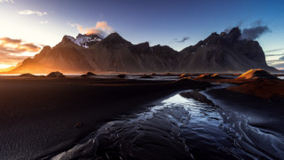Mountain stream sunset clouds rays - free beach wallpaper