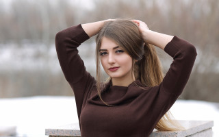 Elina karimova snow portrait wind - a picture in the snow free wallpaper