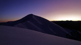 Mountain sunset purple sky horizon - a purple sky free wallpaper for desktop