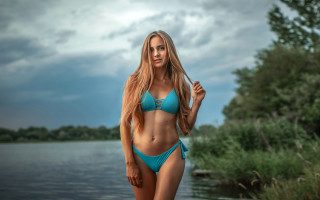 Woman bikini lake beach sky - lake free wallpaper