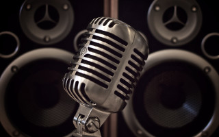 Microphone speakers studio photorealism blurry - ambient free wallpaper