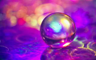 Holographic glass ball purple fire - pearlescent free wallpaper