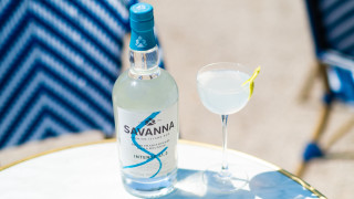 Water bottle wine glass outdoor - a table outside free wallpaper