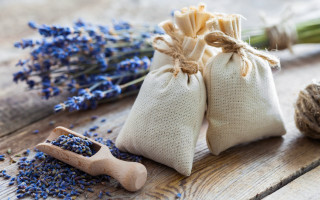 Lavender bags wooden table arts - a wooden spoon free wallpaper