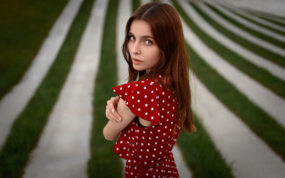 Woman red polka dot dress 6 - anka zhuravleva free wallpaper