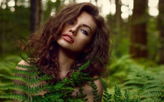 Woman woods longhair ferns blueeye - a blue eye free wallpaper