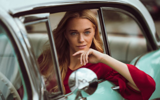 Woman leaning out car window 4 - her chin free wallpaper for desktop