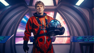 Space suit man helmet window - a man in a space suit holding free wallpaper