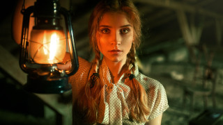 Lantern woman cinematic artsandcrafts bokeh - side and a light free wallpaper