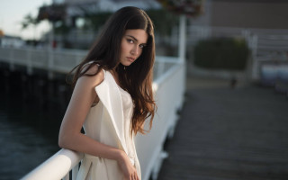 Pier woman white dress necklace - straight free wallpaper