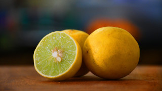 Lemons wooden table stilllife moon - a wooden table next free wallpaper for desktop