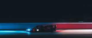 Car night red blue light - rim free wallpaper for desktop
