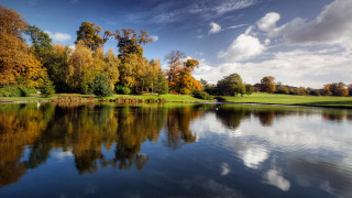 Lake trees clouds autumn golf - a few duck free wallpaper