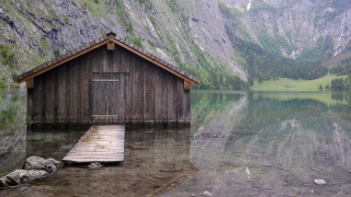 Wooden cabin lake mountain dock - a dock in front free wallpaper