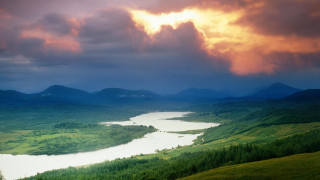 River valley mountains lake cloudy - the background and a lake in the foreground free wallpaper