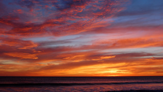 Sunset red sky ocean clouds - colorful cloud free wallpaper