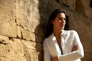 Woman white suit bowtie stone - a white jacket free wallpaper