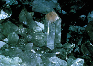 Rocks couple size clear together - crystal cubism free wallpaper