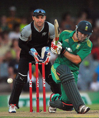 Baseball game multiple boys man - ball free wallpaper