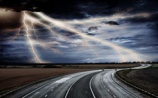 Lightning storm highway field car - a lightning storm free wallpaper