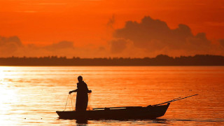 Man boat lake sunset fishing - a fishing rod free wallpaper