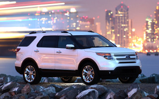 White suv rocky beach night - doug ohlson free wallpaper