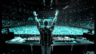 Dj crowd concert hands up - his hand free wallpaper