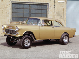 Tan car parked building street - dee whitcomb free wallpaper