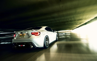 White sports car tunnel night 4 - its light free wallpaper
