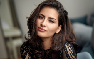 Ayshia taskin serious portrait blackhair - ayshia taşkın free wallpaper