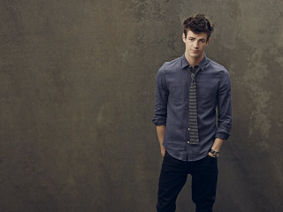 Man tie concrete wall standing - everett warner free wallpaper