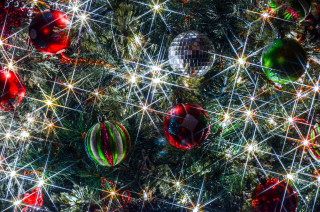 Christmas tree ornaments lights disco - bokeh free wallpaper