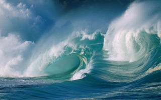 Large wave breaking ocean blue - in the ocean free wallpaper