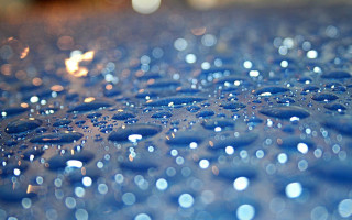 Blue water droplets bokeh bubble - water droplet free wallpaper