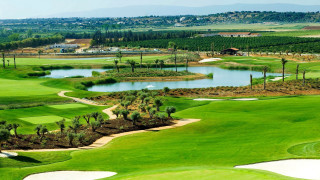 Golf course pond green field 2 - a golf course free wallpaper