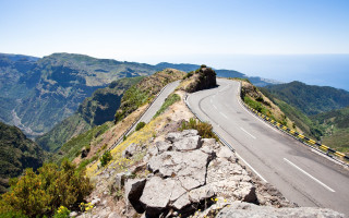 Mountain road ocean view bridge - a mountain side free wallpaper