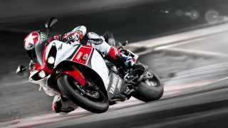 Motorcycle rider panfuturism jigsaw motionblur - his hand free wallpaper