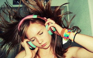 Woman headphones wind hair music - music free wallpaper