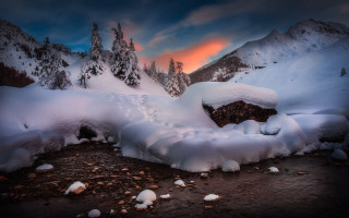 Snowy mountain sunset rocks cloudy - covered free wallpaper for desktop