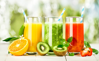 Fruit vegetable juices slices rayonism - a row free wallpaper