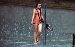 Anna hotchkis rain tennis galaxy - the rain free wallpaper