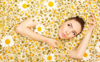 Woman flower field outstretched eyes - bálint kiss free wallpaper